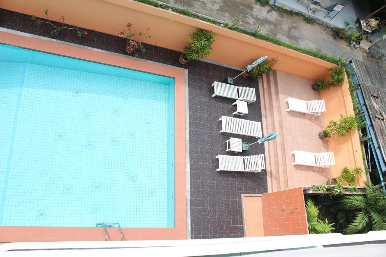 Queen Pattaya Hotel Exterior foto